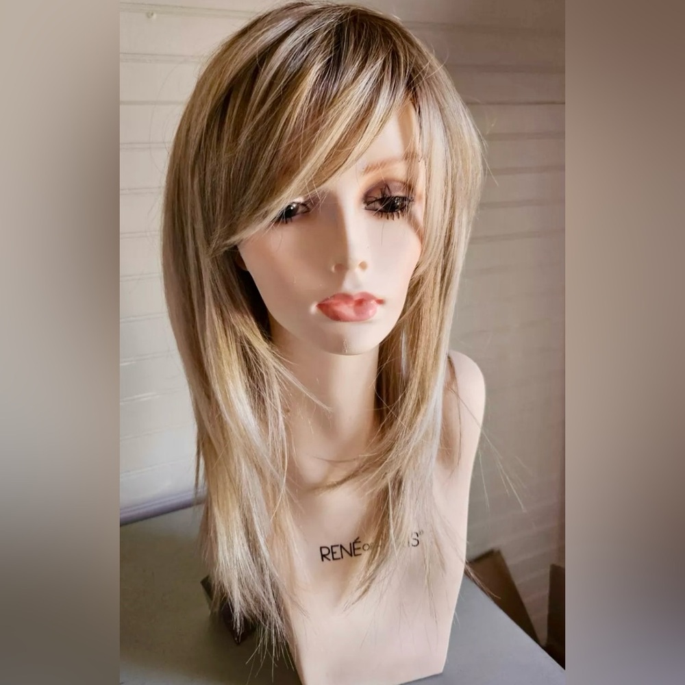 SOLD ON EBAY! INFLUENCER INSPO Wig by RAQUEL WELCH, RL 19/23 SS Biscuit